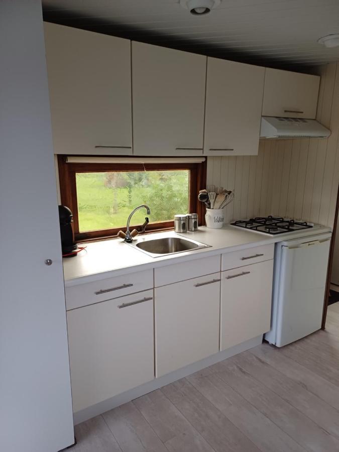 Vrijstaand Chalet Met Veel Buitenruimte En Veranda Zuid-Scharwoude Extérieur photo