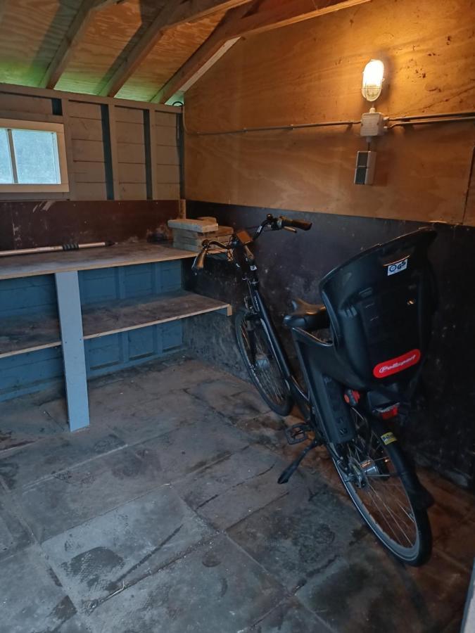 Vrijstaand Chalet Met Veel Buitenruimte En Veranda Zuid-Scharwoude Extérieur photo