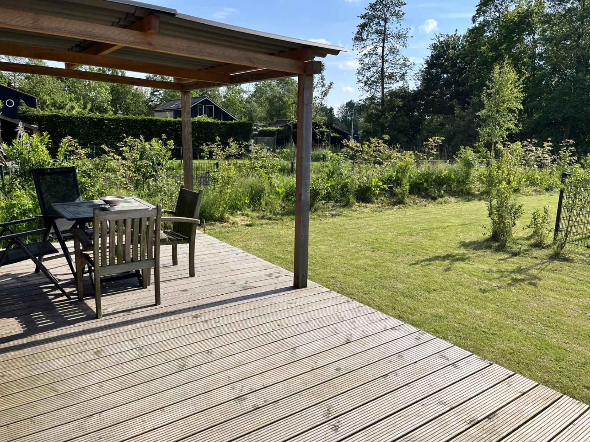 Villa Vrijstaand Chalet Met Veel Buitenruimte En Veranda à Zuid-Scharwoude Extérieur photo